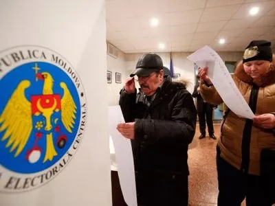 Другий тур президентських виборів стартував в Молдові