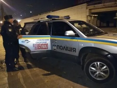Поліцейські охорони затримали трьох крадіїв в Одесі
