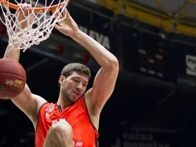 Баскетболисты сборной Украины провели результативные матчи в чемпионате Испании