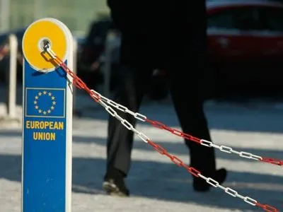 ЄС запровадив санкції проти 17 міністрів Сирії та глави центробанку