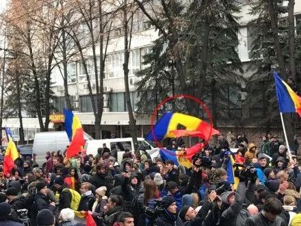 В центре Кишинева устроили протест против результатов выборов