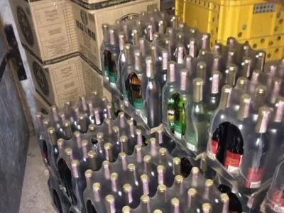 Более двух тонн алкоголя без лицензии изъяли в Хмельницкой области