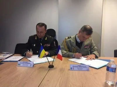 Украина и Франция подписали план сотрудничества между оборонными ведомствами