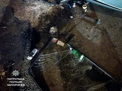 Пьяный водитель "Таврии" перевернулся, пытаясь скрыться от полицейских в Запорожье