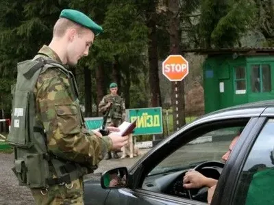 На границе с Польшей застряли более 1000 автомобилей