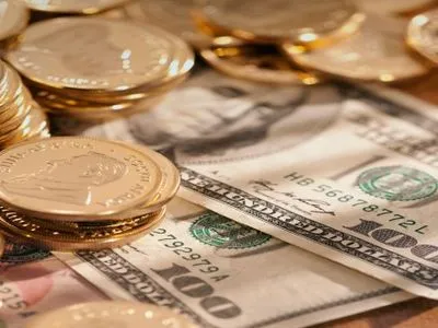 НБУ: доллар по сравнению с вчерашним днем ​​подорожал