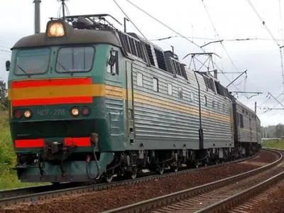 Мужчина погиб под колесами поезда в Харьковской области