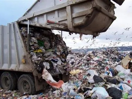 Львовский мусор  начали возить в Борисполь