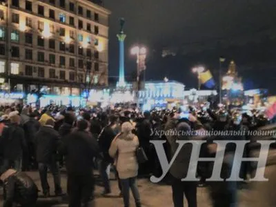 Полиция: около 400 человек собрались на вече на Майдане Незалежности