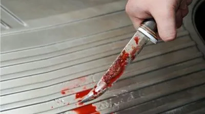 Мужчина в Харькове отрезал себе ножом кусок полового органа