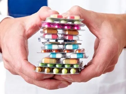 В 2015 году объем импорта лекарственных препаратов в Украину сократился вдвое