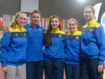 Сборная Украины по фехтованию на саблях завоевала "серебро" на этапе Кубка мира