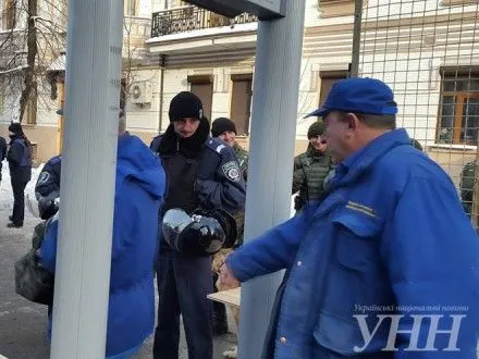У Майдана Независимости установили рамки-металлоискатели