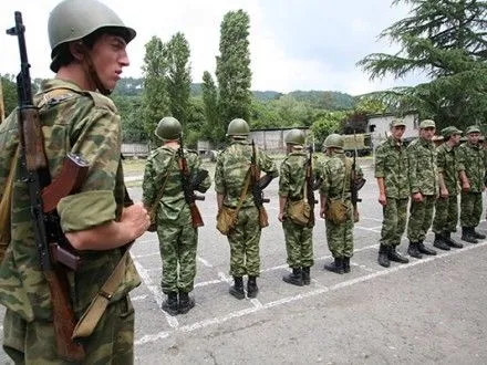 В.Путин одобрил создание объединенной группировки войск РФ и Абхазии