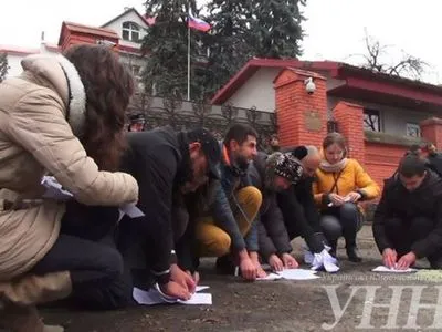 Во Львове состоялась социально-художественная акция, посвященная 1 тыс. дней оккупации Крыма