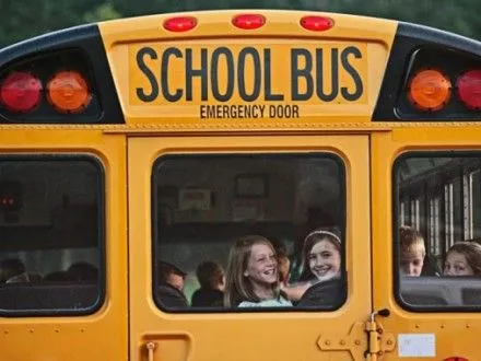 У ДТП зі шкільним автобусом у США загинуло 12 осіб