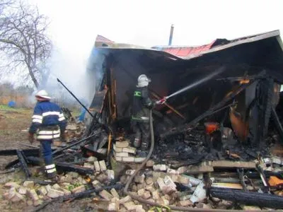 На Київщині ліквідовано пожежу житлового будинку