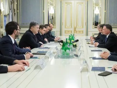 П.Порошенко обговорив зі спікером Кнесету Ізраїлю укладення угоди про вільну торгівлю