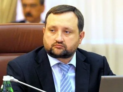 С.Арбузов рассказал, как глава Ощадбанка оправдывался за ложные обвинения перед судом