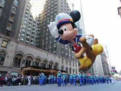 У Нью-Йорку розпочався парад гігантських надувних іграшок