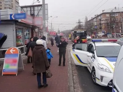 В Киеве преступник напал на кредитное учреждение