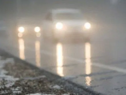 Синоптики предупредили украинцев о тумане на дорогах