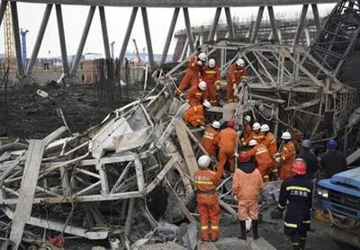 В результате обвала на электростанции в Китае погибли по меньшей мере 67 человек