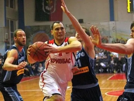 Баскетболисты "Кривбасса" победили "Днепр" в центральной игре Суперлиги Пари-Матч