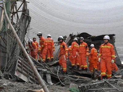 Число погибших в результате обрушения на электростанции в Китае возросло до 74 человек