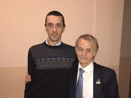Х.Джемілєв зустрівся з батьком в Україні