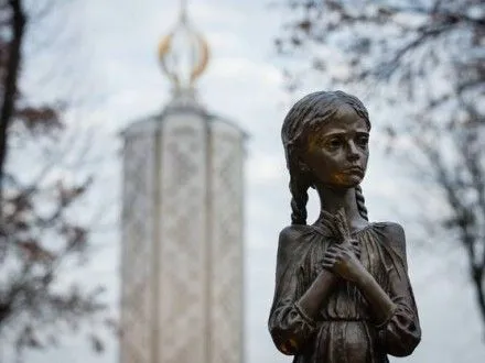 Україна сьогодні вшановує пам'ять жертв голодоморів