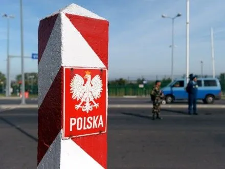 Сегодня утром на границе с Польшей в очередях застряли 330 автомобилей