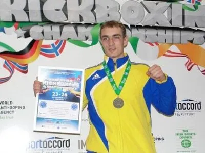 Украинцы завоевали четыре медали на чемпионате Европы по кикбоксингу