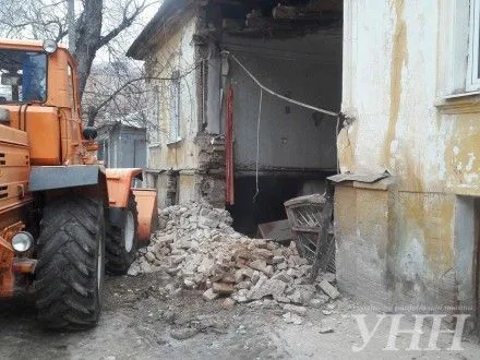 У Кропивницькому укріпили будинок, в якому обвалилась стіна