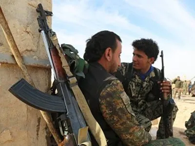 Глава Пентагона: изоляция боевиков "ИГ" в Ракке продолжается