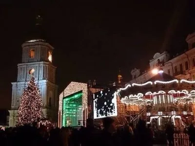 Более 3 тыс. артистов выступит в Киеве во время новогодних праздников
