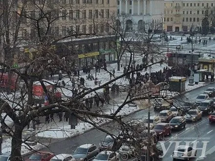 Люди знову почали збиратися у центрі столиці