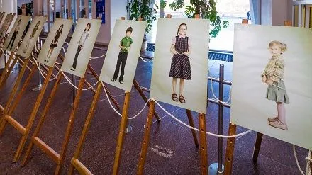 В Днепре презентовали фотовыставку о детях с недостатками развития
