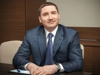 Власник банку “Михайлівський” має родинні зв’язки з прем’єром Росії – нардеп