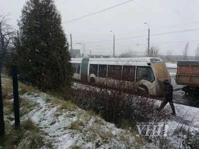 Испытания гибридного троллейбуса начали в Ровно