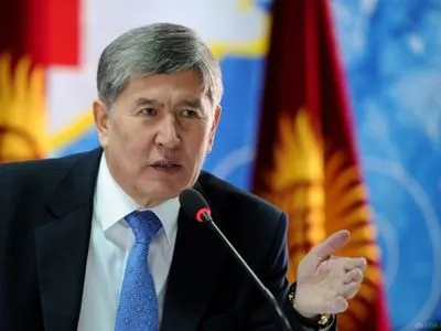 Президент Киргизстану прокоментував розмову пранкерів з П.Порошенком від його імені