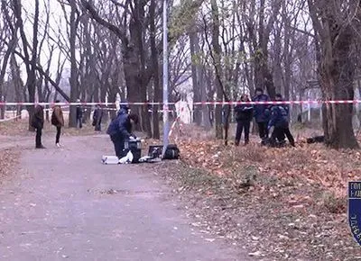 В парке в Одессе нашли обгоревшее тело