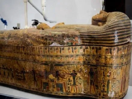 В США хотели провезти два античных саркофага под видом реквизита для фильма