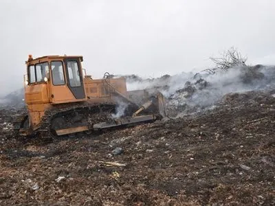 Мусор продолжает тлеть на полигоне твердых бытовых отходов в Николаеве