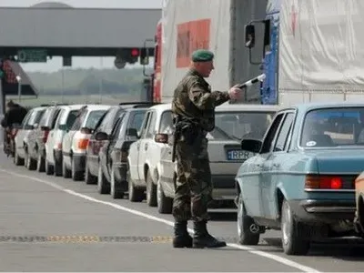 На границе с Польшей в очередях застряли более тысячи автомобилей