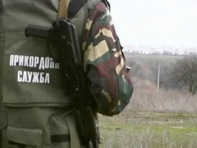За добу прикордонники заборонили в'їзд з Криму шістьом іноземцям
