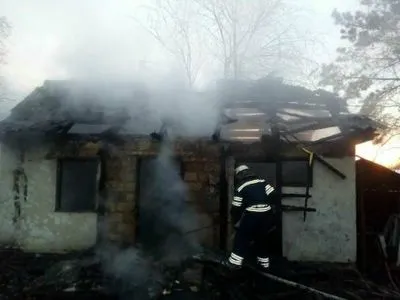 Внаслідок пожежі на Київщині загинув чоловік