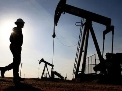 Світові ціни на нафту почали знижуватися