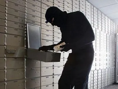 Полиция задержала "грабителя" банка на Закарпатье