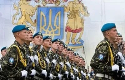Украина проводит реформирование войск в соответствии со стандартами НАТО - П.Порошенко